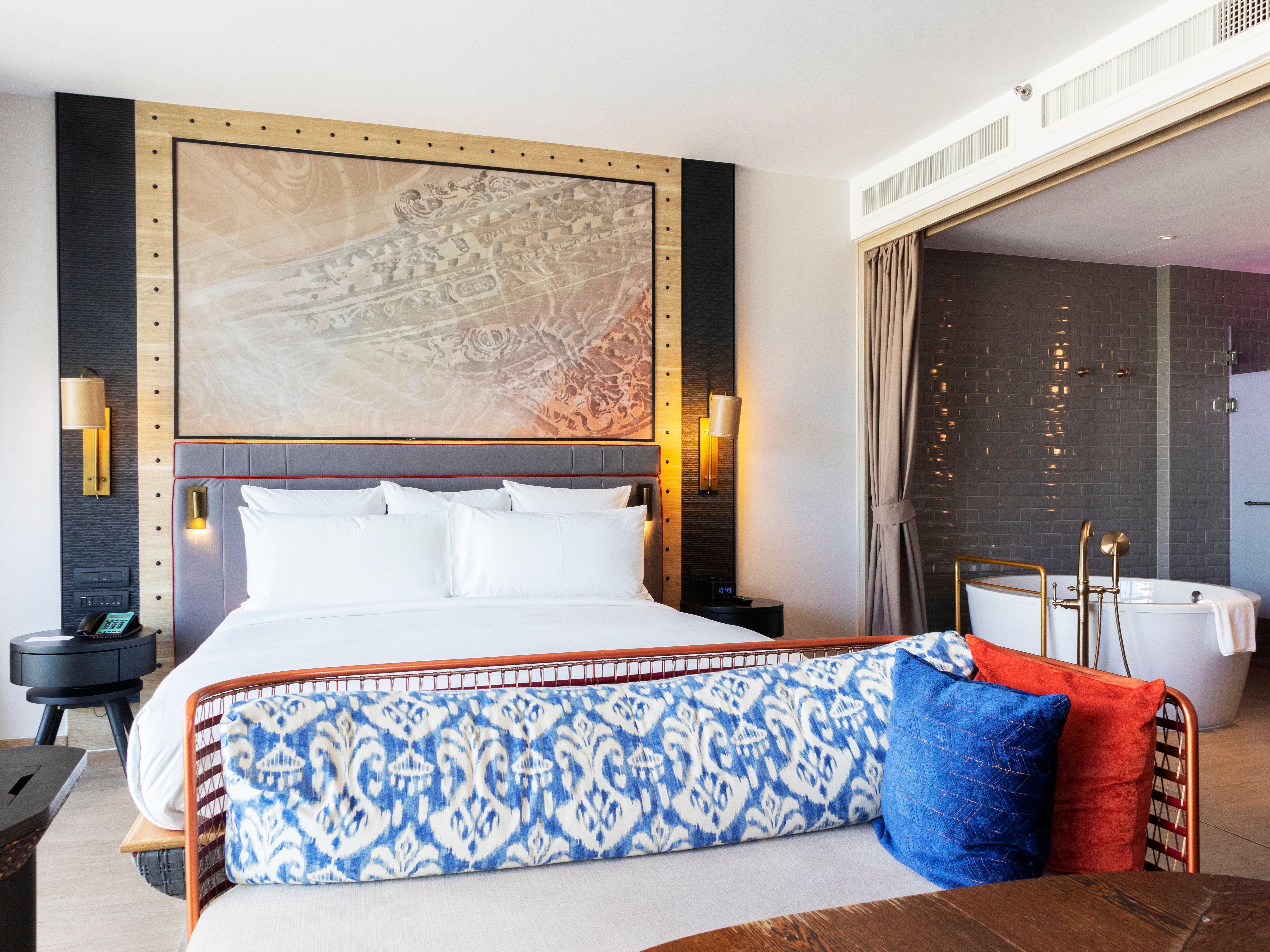 Hotel Indigo Phuket Patong By Ihg Eksteriør bilde A bedroom at the hotel