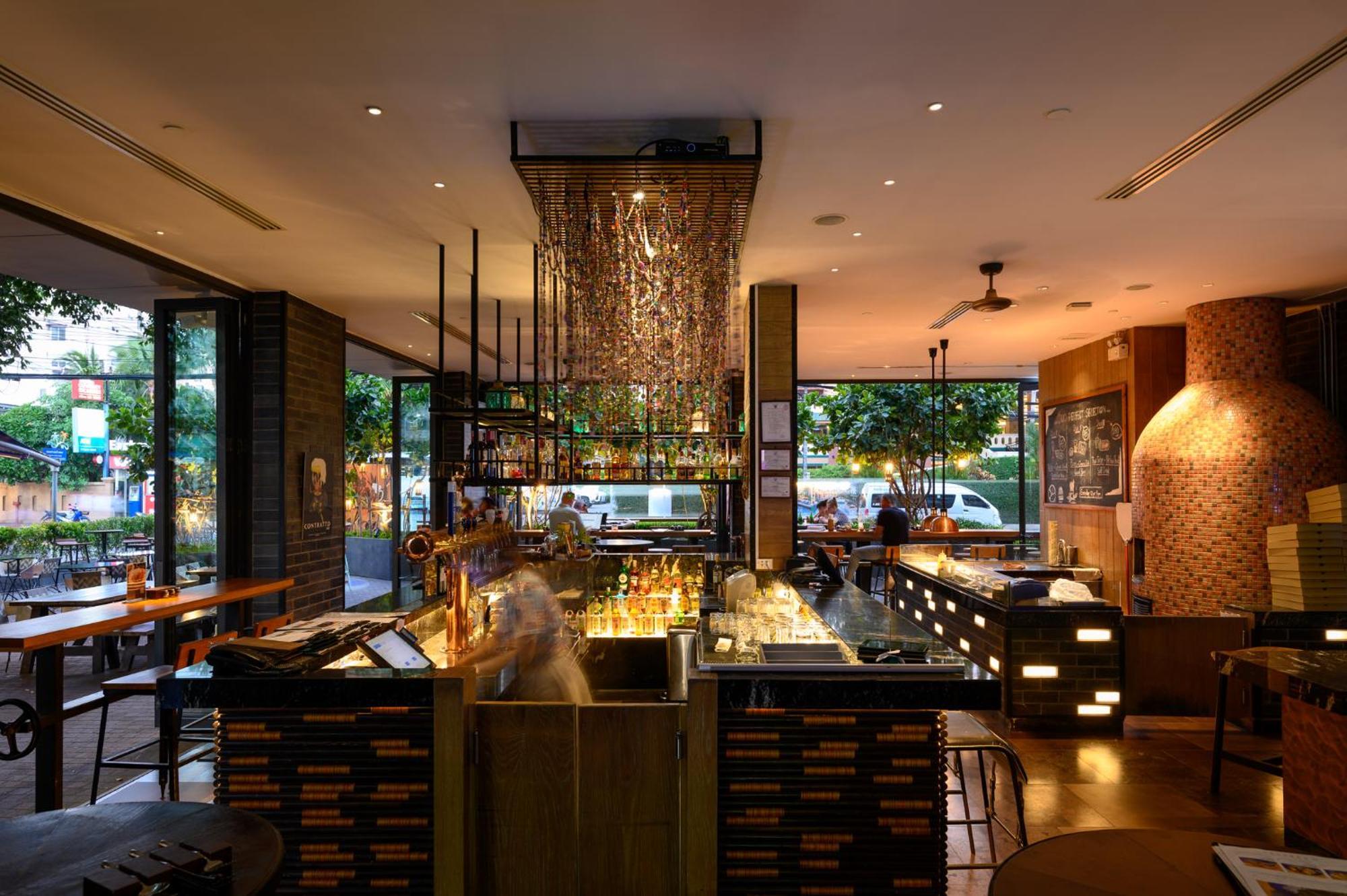Hotel Indigo Phuket Patong By Ihg Eksteriør bilde Interior of the restaurant