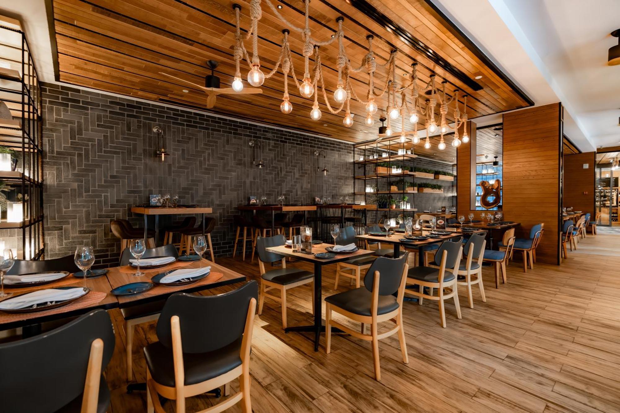 Hotel Indigo Phuket Patong By Ihg Eksteriør bilde Restaurant interior